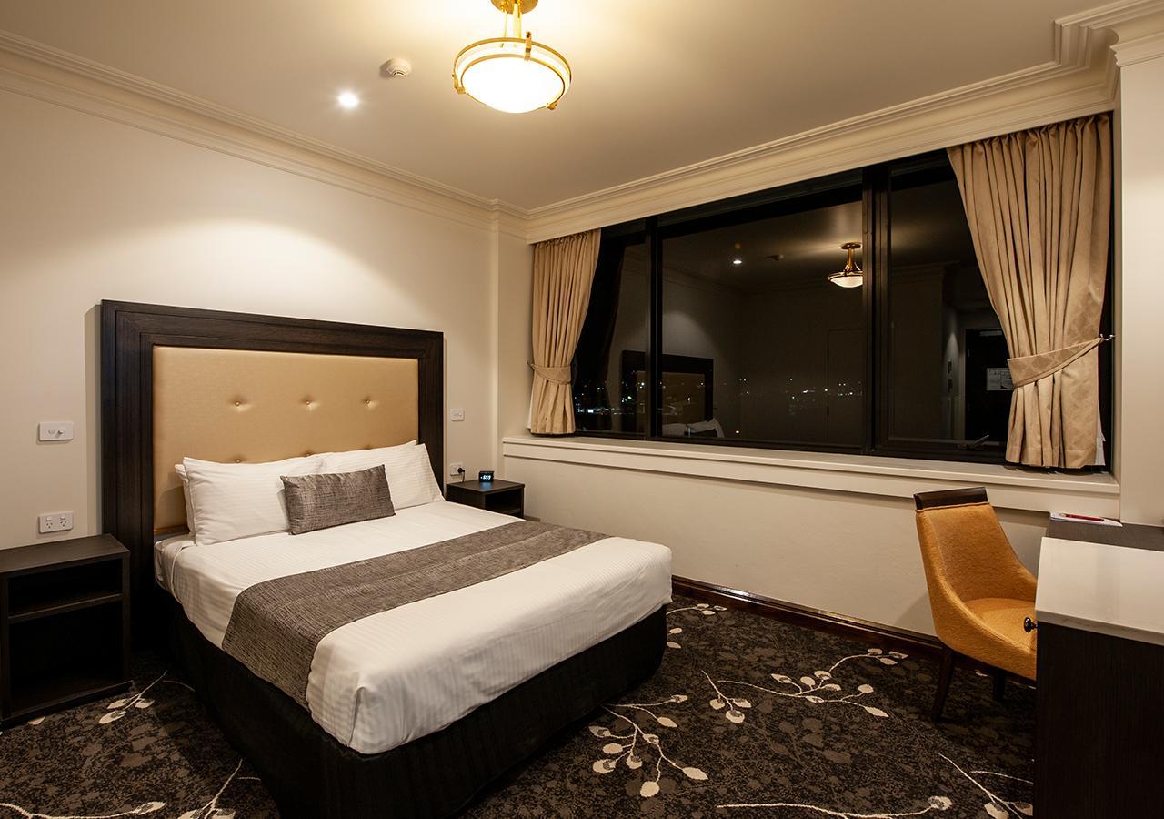 Burke And Wills Hotel Toowoomba Exterior photo